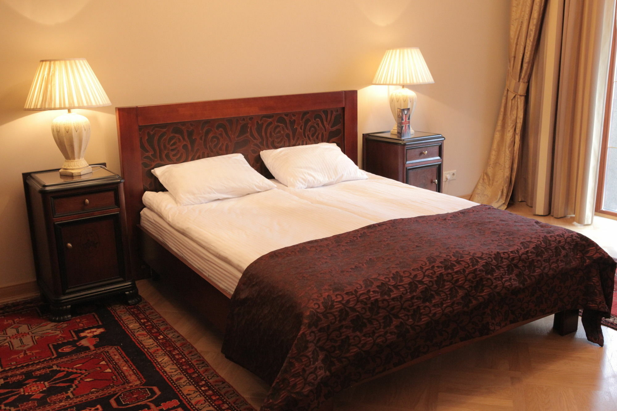 British Club Lviv Hotel Bagian luar foto