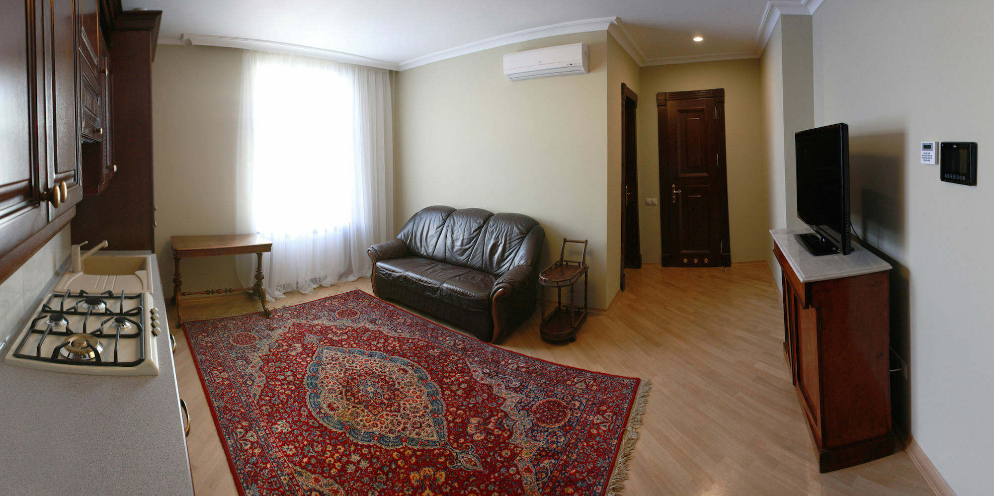 British Club Lviv Hotel Bagian luar foto